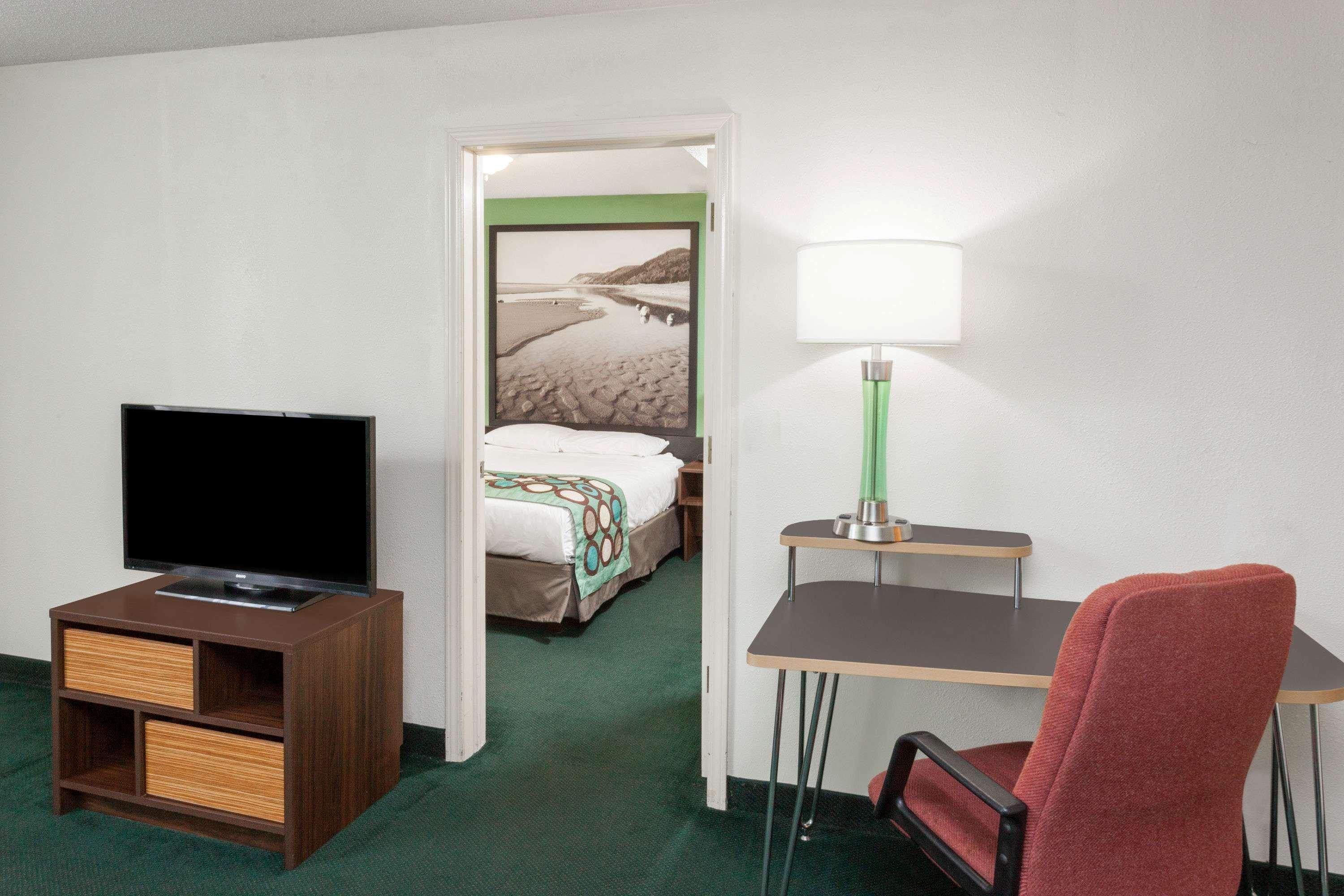 Super 8 By Wyndham Stevensville St Joseph Buitenkant foto