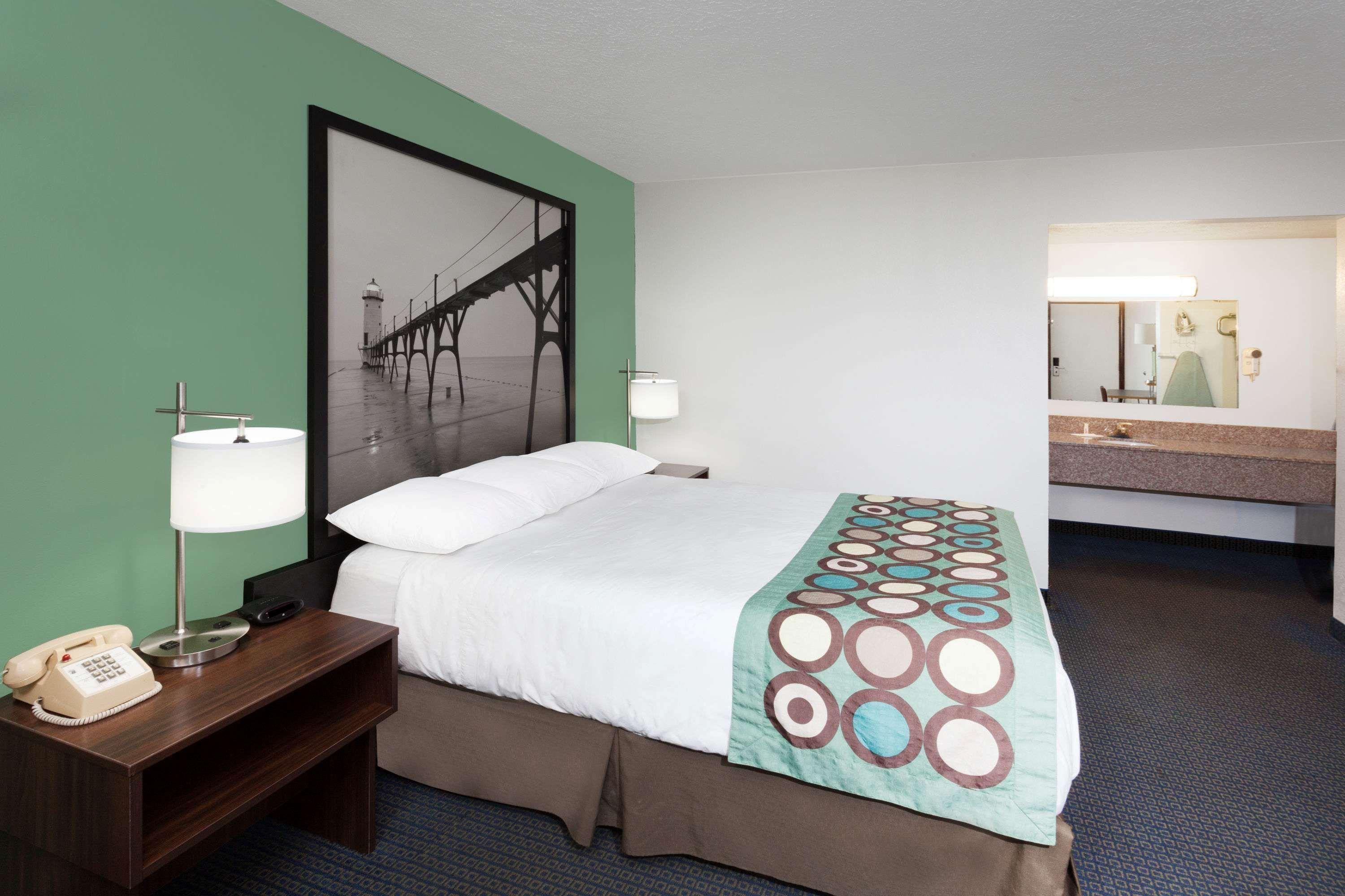 Super 8 By Wyndham Stevensville St Joseph Buitenkant foto