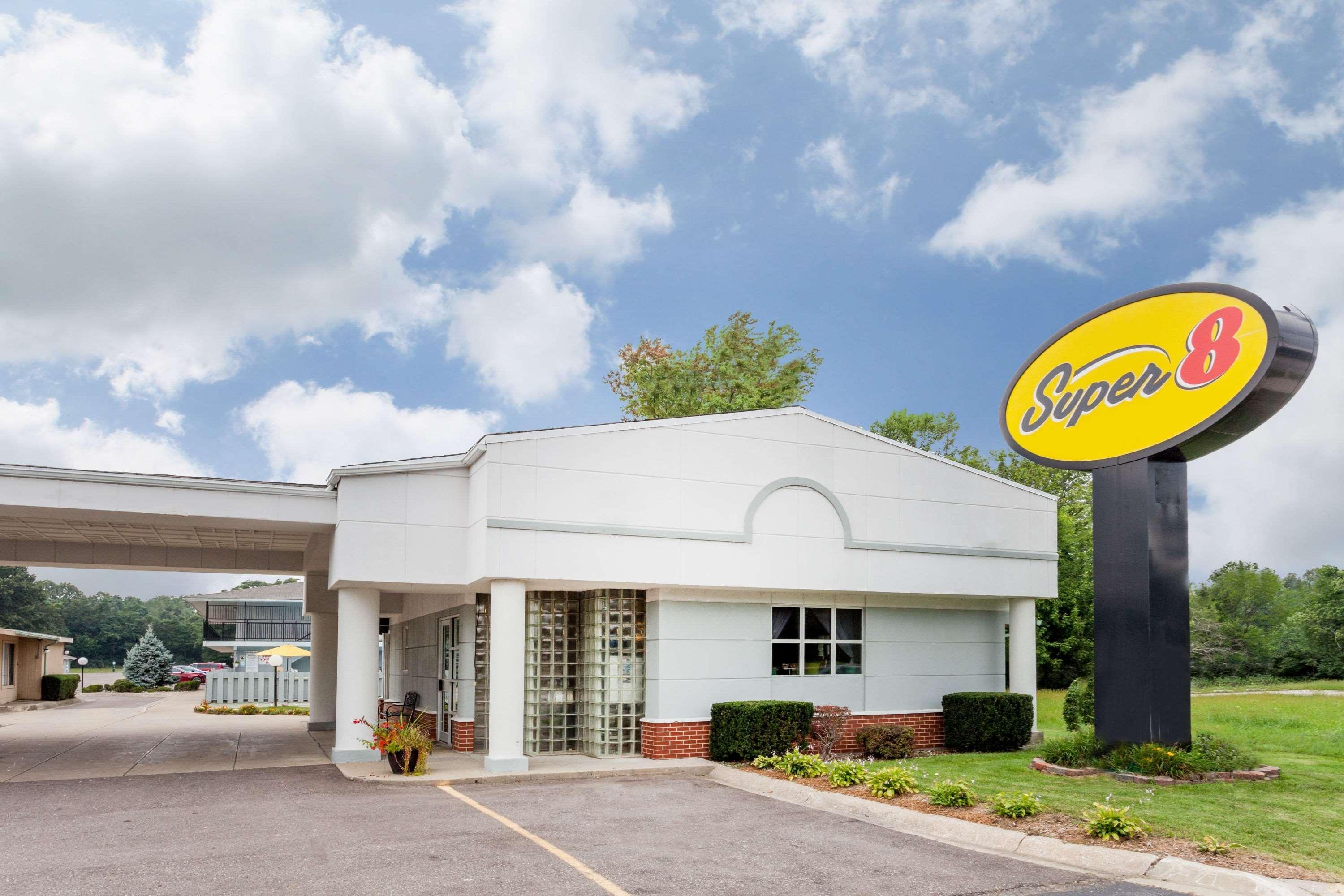 Super 8 By Wyndham Stevensville St Joseph Buitenkant foto